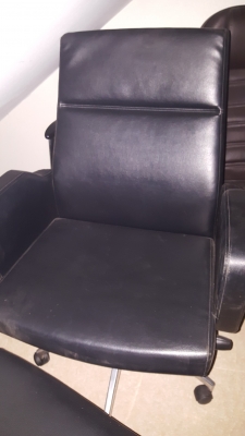 ขายโต็ะทำงานผู้บริหารครบชุด 80,000 บาท