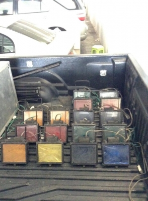 สปอร์ตไลน์ 14 ตัวขายตัวละ150 เหมาหมดแถมให้อีกสองตัว. และมีตัวคุมไฟพาร์ไม่รู้จะขายเท่าไหร่ดีอยากใด้เท่าไหร่ว่าราคามาใด้เลย เหมาหมดให้ราคาพิเศษครับ กทมปริมลทลนัดรับส่งกันใด้เลย