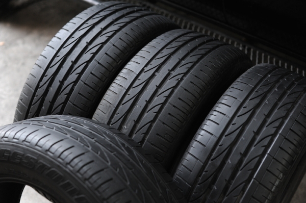 ยาง Bridgestone 235-55-18 Japan ขายถูกๆ