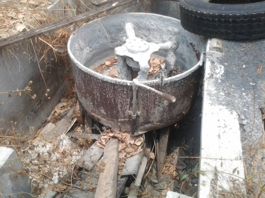 ขายตามสภาพเครื่องอัดบล๊อก ขายตามสภาพเครื่องอัดบล๊อก