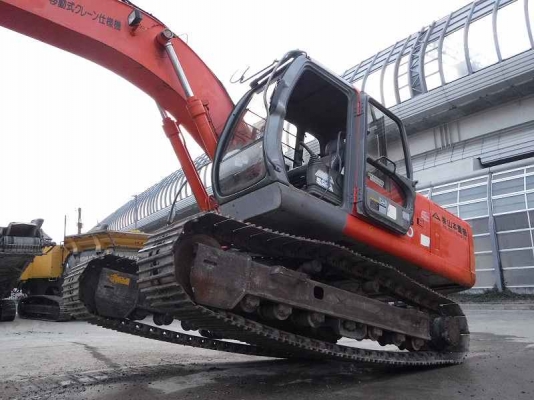 HITACHI ZX200 ไม่ได้เข้าไทย แต่สามารถสั่งเข้ามาได้ครับ HITACHI ZX200 ไม่ได้เข้าไทย แต่สามารถสั่งเข้ามาได้ครับ