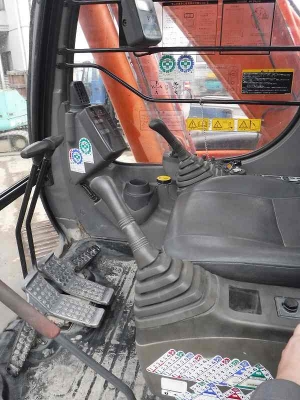 HITACHI ZX200 ไม่ได้เข้าไทย แต่สามารถสั่งเข้ามาได้ครับ HITACHI ZX200 ไม่ได้เข้าไทย แต่สามารถสั่งเข้ามาได้ครับ