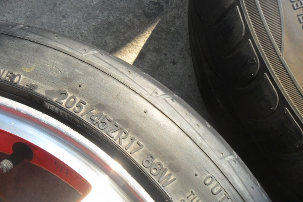 ล้อแม็ก17นิ้ว4รู100/114 พร้อมยาง สวยๆ 4 ล้อ ราคา 6900 บาท