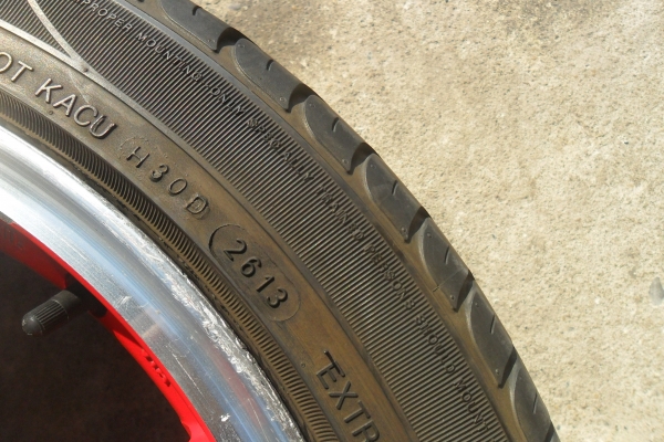 นินจา ขอบ17นิ้ว4รู100/114 พร้อมยาง สวยๆ 4 ล้อ ราคา 6900 บาท