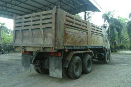 ขายรถบรรทุก Hino 3H เครื่อง 195 แรง 2 เพลา ปี 38 ดัมพ์สามมิตร ยางดี แอร์พร้อม ทะเบียนพร้อม ขายรถบรรทุก Hino 3H เครื่อง 195 แรง 2 เพลา ปี 38 ดัมพ์สามมิตร ยางดี แอร์พร้อม ทะเบียนพร้อม