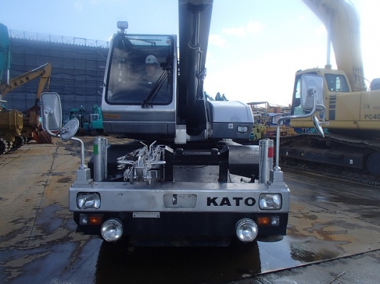 ROUGH TERRAIN CRANE KATO KR10HM