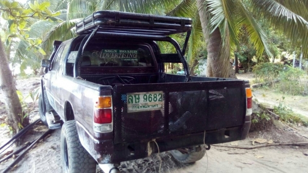 ขายกระบะ อีซูซุ เรดิโอ 2.5 4 x4