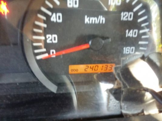 รถอีซุซุ 6 ล้อดั้ม NPR 150 แรงม้า ปี 51.  ( รถวิ่ง 2xx,xxx กม. )    สนใจติดต่อ  081 - 6079515