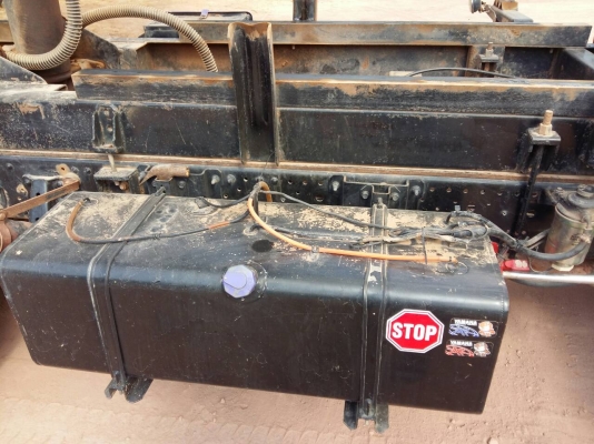 รถอีซุซุ 6 ล้อดั้ม NPR 150 แรงม้า ปี 51.  ( รถวิ่ง 2xx,xxx กม. )    สนใจติดต่อ  081 - 6079515