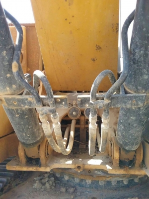 รถแบคโฮ  CAT  312D  ( กระบอกดำ. ) , ( รถทำ 5,xxx กว่า ชม. )     สนใจติดต่อ  081 - 6079515