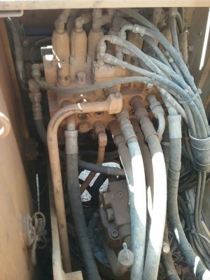 รถแบคโฮ  CAT  312D  ( กระบอกดำ. ) , ( รถทำ 5,xxx กว่า ชม. )     สนใจติดต่อ  081 - 6079515