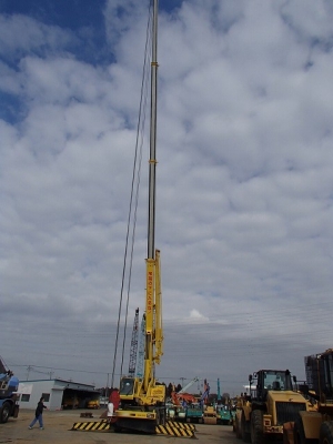 ROUGHTERRAIN CRANE KATO KR25H-V6 ROUGHTERRAIN CRANE KATO KR25H-V6