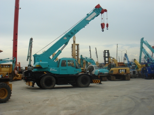 ROUGH TERRAIN CRANE KOBELCO RK250-3 ROUGH TERRAIN CRANE KOBELCO RK250-3