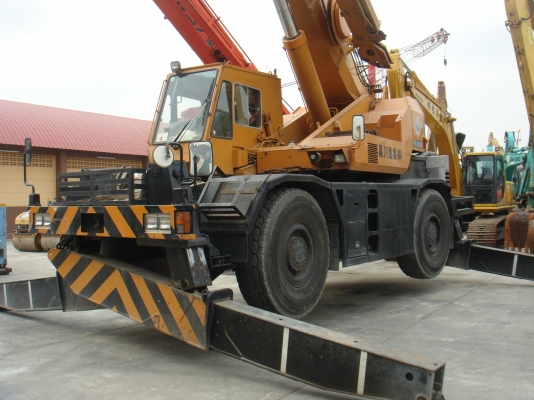 ROUGH TERRAIN CRANE TADANO TR350M-2