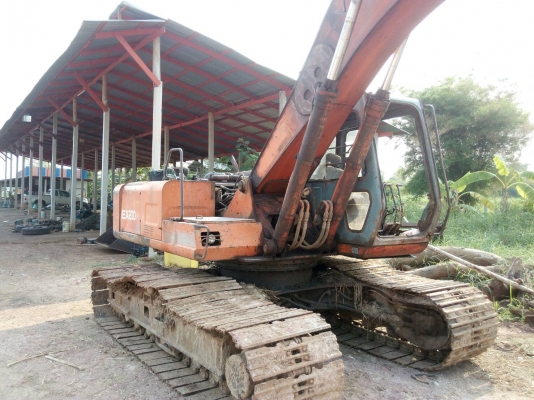 ขายแม็คโคร HITACHI EX-1 200 ราคา 330000บาท ใช้งานได้เอกสารซื้อขาย สนใจติดต่อ 0835601591 หรือ 0903494058