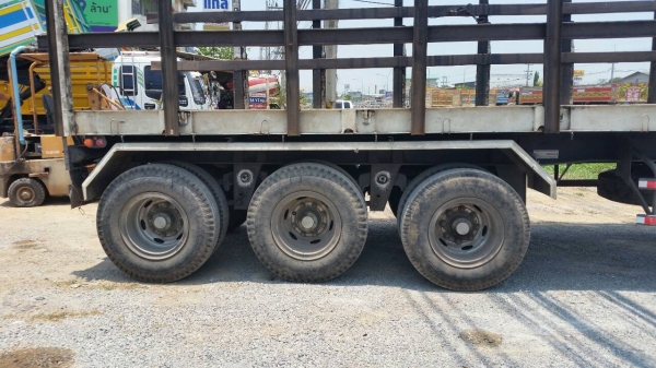 หัวลาก360 ปี56 ขายพร้อมหางสามมิตรสามเพลายาว12.50เมตร หัวอย่างเดียว2,300,000บาท พร้อมหาง2,500,000บาท สนใจติดต่อ สุขุมตรัง0872836792