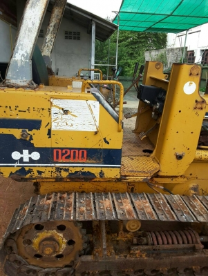 ขายรถแทรกเตอร์ดันดิน โคมัสสุ D-20-6 เกียร์ตัด สภาพสวย ขายราคา 160,000 ครับ