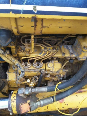 ขายรถแทรกเตอร์ดันดิน โคมัสสุ D-20-6 เกียร์ตัด สภาพสวย ขายราคา 160,000 ครับ