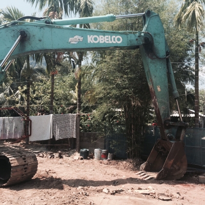 ขาย แม๊คโค. Kobako.  Makr 6.  Yn.  11ปี 2002 10500 ชัวโมง รถชัวล้าง ทำไหม่ หมด  เอวแน้น. เครืองีปั้มดี ไม่มี โลด. สวย ราคา. เปิดที่ 1450000 ติดต่อ. ผู้พัน ก้อง