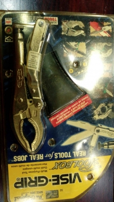 ขายคีมล็อกแบบพับได้VISE-GRIP Made in USA.งานเก่าเก็บ ขายคีมล็อกแบบพับได้VISE-GRIP Made in USA.งานเก่าเก็บ