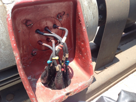 ขายปั้มน้ำ Ebara ขนาดเข้า 4นิ้ว ออก 4นิ้ว รุ่นมีเช็ควาล์วในตัว พร้อมมอเตอร์ 15HP. ทั้งชุดเก่าญี่ปุ่น แปลงไฟเป็น 380V แล้ว สภาพดี พร้อมใช้งาน ขายปั้มน้ำ Ebara ขนาดเข้า 4นิ้ว ออก 4นิ้ว รุ่นมีเช็ควาล์วในตัว พร้อมมอเตอร์ 15HP. ทั้งชุดเก่าญี่ปุ่น แปลงไฟเป็น 380V แล้ว สภาพดี พร้อมใช้งาน