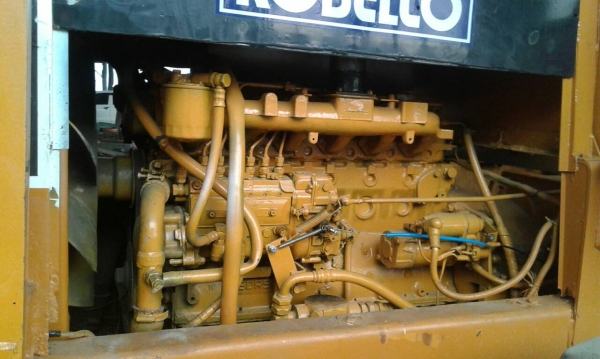 ขายรถตักล้อยาง KOBELCO  LK 300A เครื่องยนต์ MITSUBISHI 6 สูบ เลี้ยวเอว ขับเคลื่อน 2 เพลา ตักได้ประมาณ 1 คิว ปรับสภาพพร้อมใช้งาน รถเก่านอก มีเอกสาร ราคา 460,000 บาท