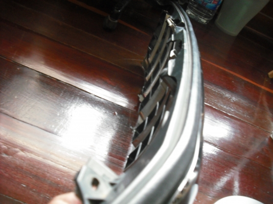 กระจังหน้ารถ TOYOTA VIGO ตามสภาพ กระจังหน้ารถ TOYOTA VIGO ตามสภาพ