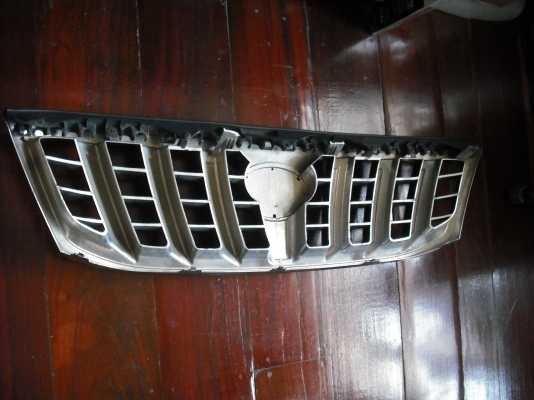 กระจังหน้ารถ TOYOTA VIGO ตามสภาพ กระจังหน้ารถ TOYOTA VIGO ตามสภาพ