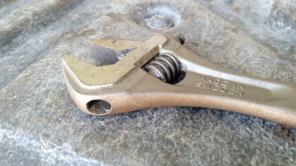 ขายประแจเลื่อนสลับปากได้SANDVIK BAHCO 12" MADE IN SWEDEN.งานใหม่เก่าเก็บ ขายประแจเลื่อนสลับปากได้SANDVIK BAHCO 12" MADE IN SWEDEN.งานใหม่เก่าเก็บ