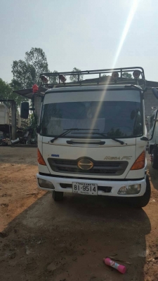 ขายรถ 6 ล้อ HINO เมก้า  ติดต่อ คุณสมจิตร  รอดเรือง  081-6058906