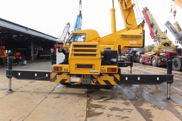 ขายรถเครน TADANO TR250M-6 ขายรถเครน TADANO TR250M-6