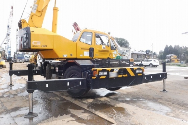 ขายรถเครน TADANO TR250M-6 ขายรถเครน TADANO TR250M-6