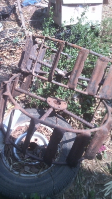 หางรถไถเดินตามลิงลม