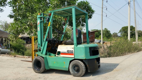 ขายด่วนรถยกKOMATSU FD15-15ดีเซลยก1.5ตันเสาสูง3เมตร-ยางหน้าคู้-รถนอกนำเข้ายังไม่เคยใช้งานในเมืองไทยเลย ขายด่วนรถยกKOMATSU FD15-15ดีเซลยก1.5ตันเสาสูง3เมตร-ยางหน้าคู้-รถนอกนำเข้ายังไม่เคยใช้งานในเมืองไทยเลย