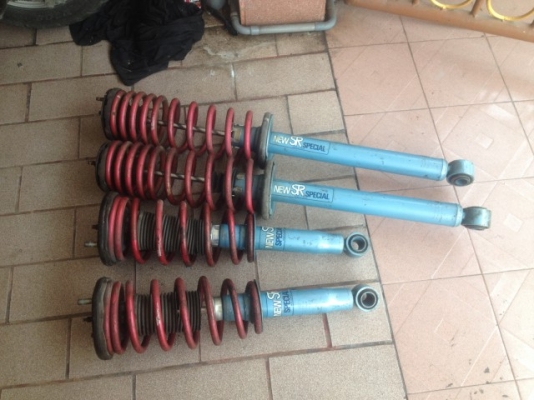 โช้คเเต่ง NEW SR เก่าญี่ปุ่นเเท้ของนิสสันไม่ทราบรุ่นสภาพสวยเดิมๆ