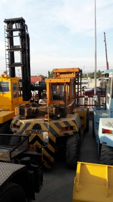 FORKLIFT KOMATSU FD240-5