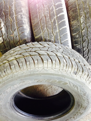 ยางรถยนต์ ยี่ห้อแมกซิส 700 ขนาด 30 * 9.5 R15 ปี16