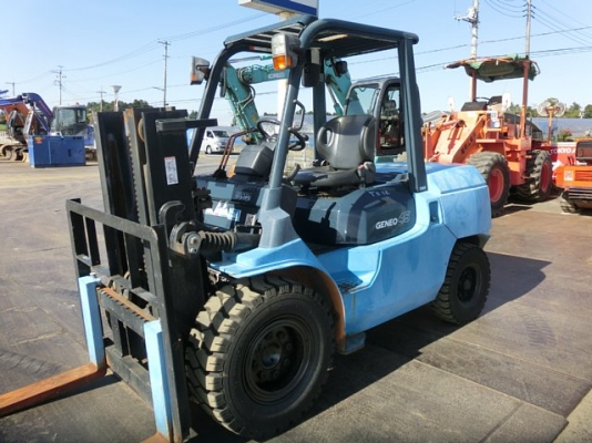 Forklift TOYOTA	02-7FD45