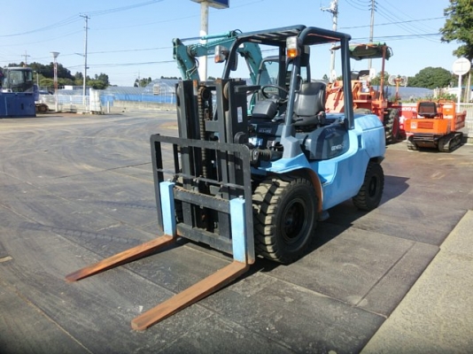 Forklift TOYOTA	02-7FD45