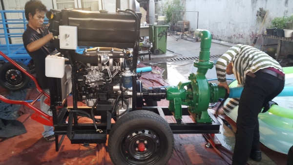 เครื่องสูบนํ้าขนาดใหญ่ แรงแต่ประหยัดมาก