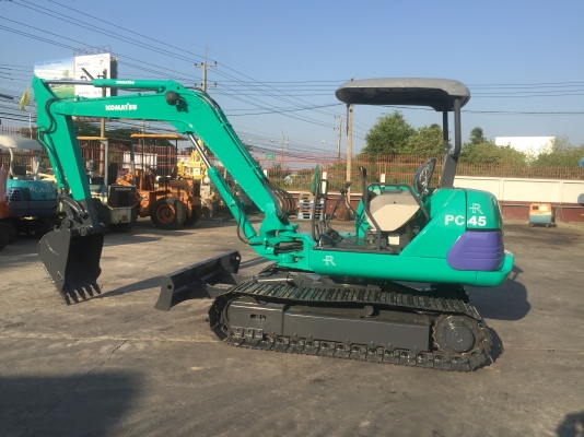 รถขุด Komatsu PC45R-8 มือสองนำเข้าจากญี่ปุ่น ทำสีใหม่
