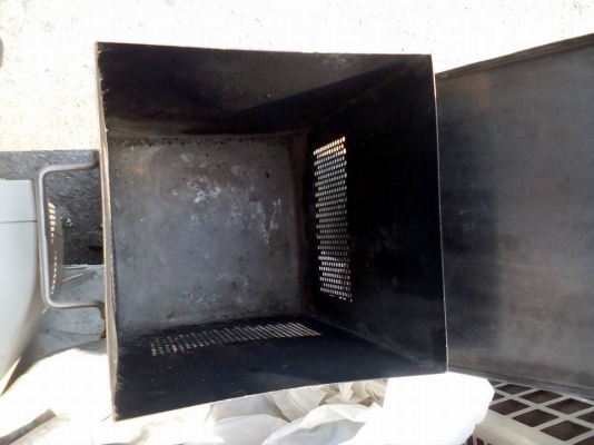 ขายถังเผากระดาษไหว้เจ้า สแตนเลสแท้ ไม่ผุ หนัก 4 กิโลกรัม คนรู้จักฝากขายของใหม่ลูกละหลายพัน