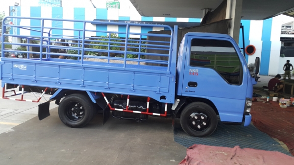 ขายรถบรรทุก 4 ล้ออีซูสุเอลฟ์