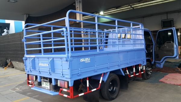 ขายรถบรรทุก 4 ล้ออีซูสุเอลฟ์