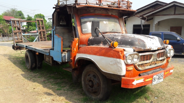 หกล้อเทลเอลร์หัวแหลม เครื่อง อิสุ 6บีบี แน่นกิบ.พ.ทำดา.คัสซีสวย หางขึ้นรถเกี่ยว ระบบไฮดรอลิค ใช้งานได้ดี มีทะเบียน พร้อมใช้ พร้อมโอน