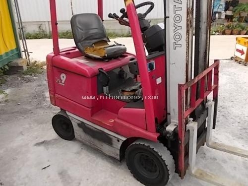 รถยกไฟฟ้า TOYOTA   3FBL9 รหัสสินค้า : 80803062  ติดต่อ Tel.086-8150487 www.nihonmono.com