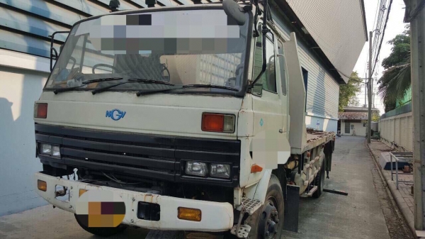 10 ล้อพื้นเรียบ 2 เพลาและเพลาเดียว มีทั้งหมด 7 คัน เล่มทะเบียนพร้อม รถสภาพดีทุกคัน