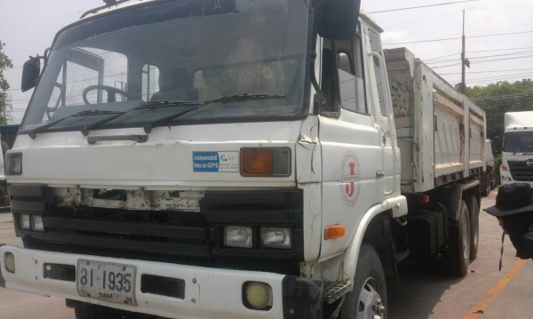 ขายถูกรถบรรทุก 10 ล้อดั้มเพลาเดียว NISSAN UD CDA12M ปี38