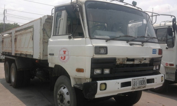 ขายถูกรถบรรทุก 10 ล้อดั้มเพลาเดียว NISSAN UD CDA12M ปี38 ขายถูกรถบรรทุก 10 ล้อดั้มเพลาเดียว NISSAN UD CDA12M ปี38