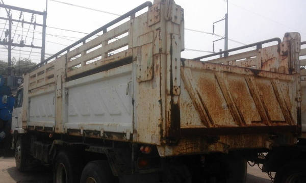 ขายรถบรรทุกพ่วงดั้มแม่ลูกNISSAN UD CWA214 เครื่อง 260แรง หัวบางยางดี ขายรถบรรทุกพ่วงดั้มแม่ลูกNISSAN UD CWA214 เครื่อง 260แรง หัวบางยางดี